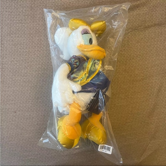 Walt Disney World 50th Anniversary Celebration Daisy Duck Plush New Stuffed Toy - Picture 6 of 6